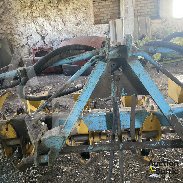 Sugar beet seeder (Cukrinių runkelių sėjamoji)