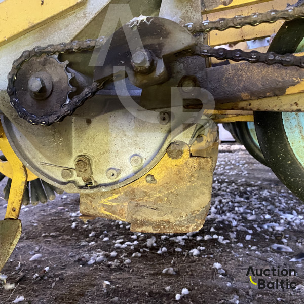 Sugar beet seeder (Cukrinių runkelių sėjamoji)