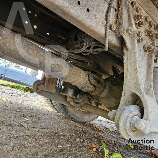 Mercedes-Benz 1831 L + Palfinger PK 9001 B + electric winch