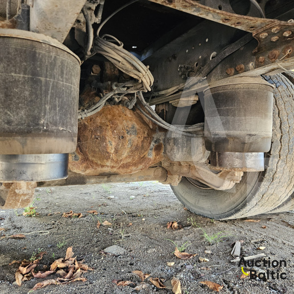 Mercedes-Benz 1831 L + Palfinger PK 9001 B + electric winch