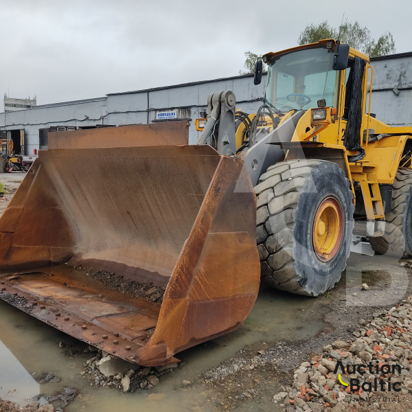 Volvo L 180 E