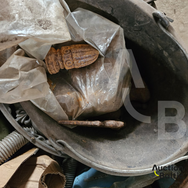 Forged metal pieces (Kaltinių metalo elementų likučiai)