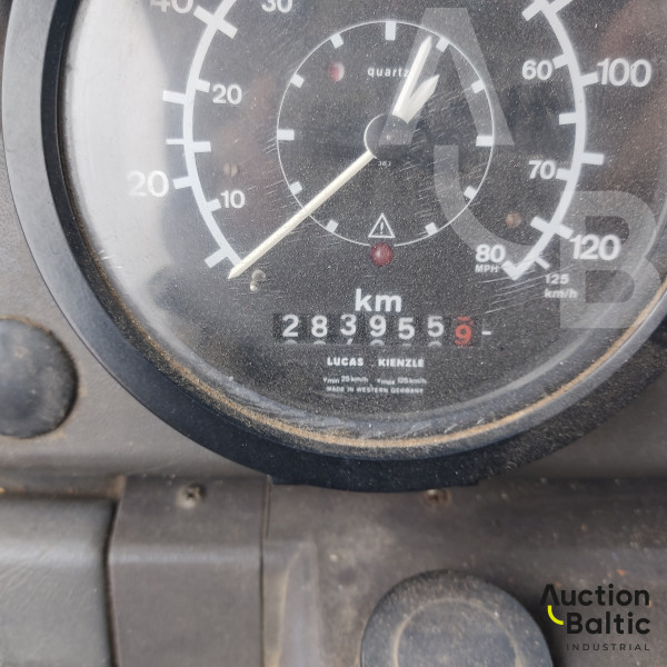 Nissan L50.09