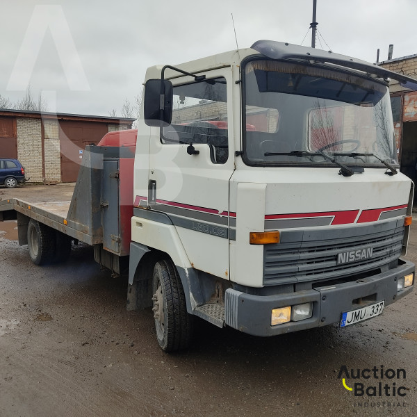 Nissan L50.09