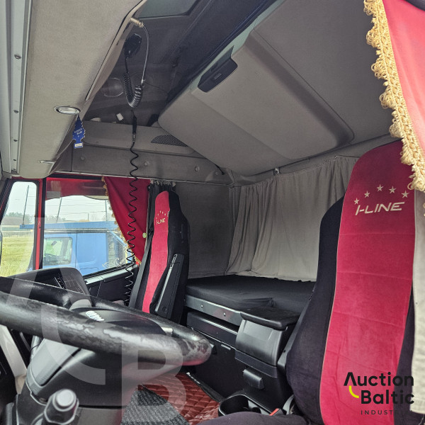 Iveco AS440T/P