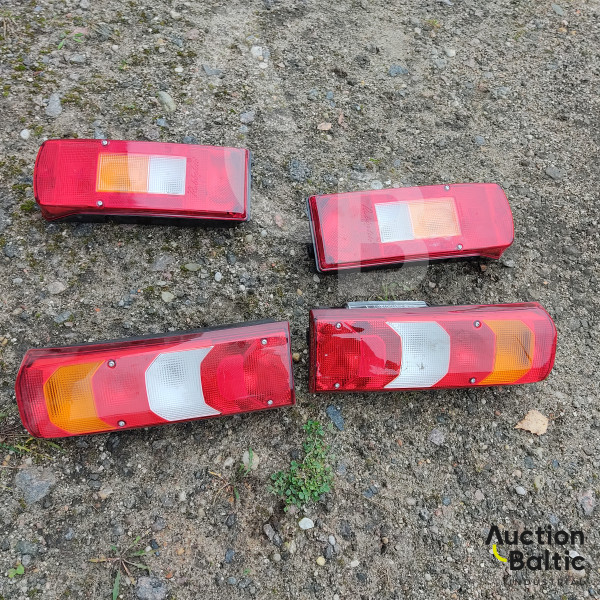 50 sets of Mercedes-Benz Actros lights
