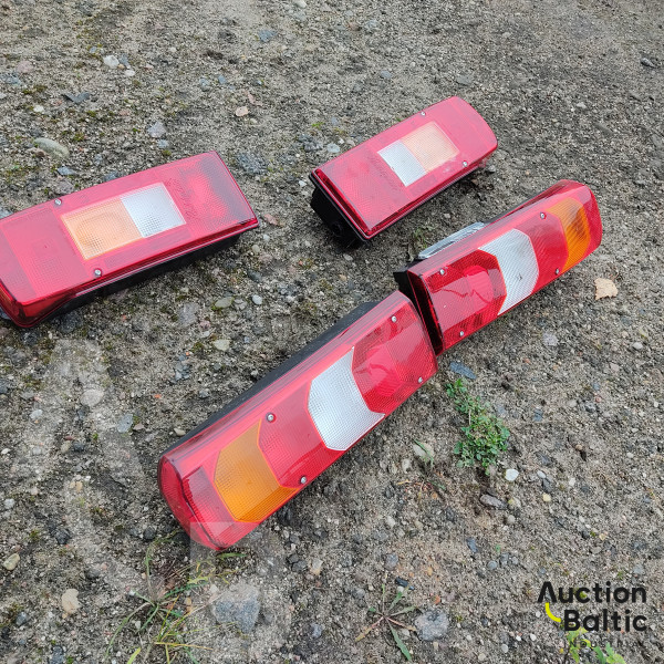 50 sets of Mercedes-Benz Actros lights