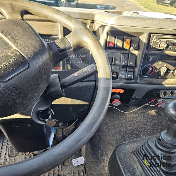 Volvo FL6H4X2