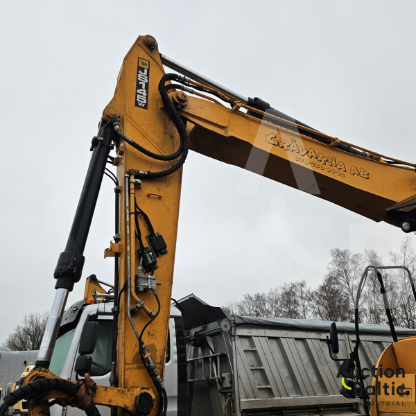 JCB JS 145 W