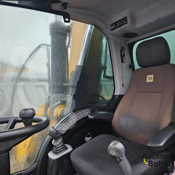 JCB JS 145 W