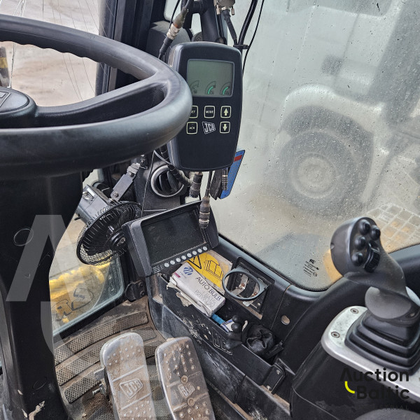 JCB JS 145 W