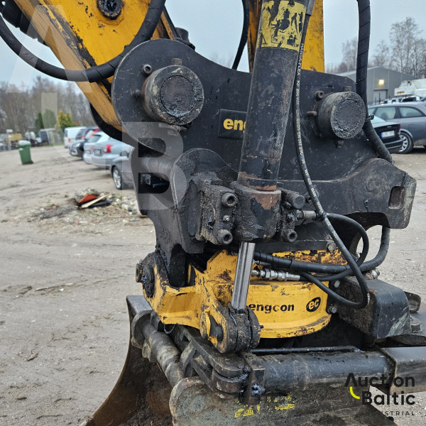 JCB JS 145 W