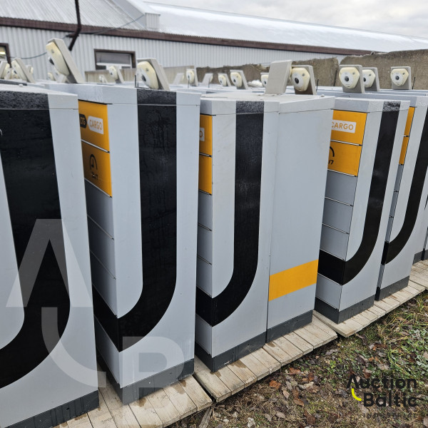 50 units of self-service parcel terminals