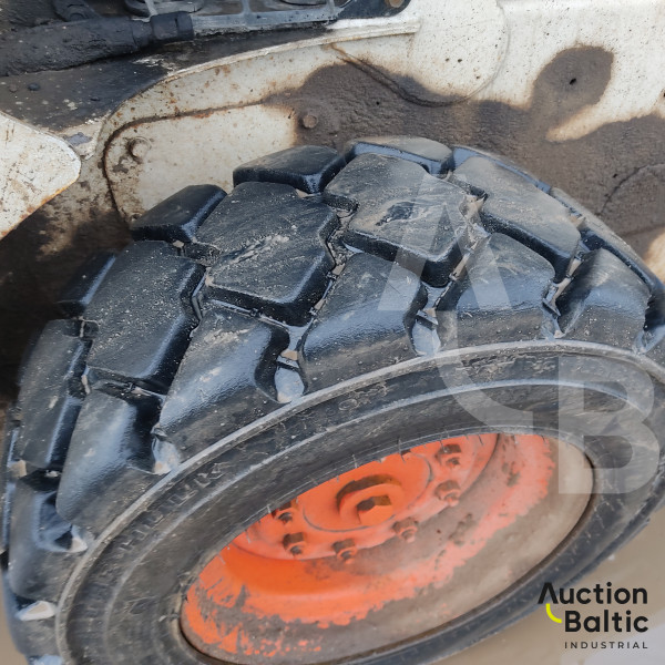 Bobcat S 530