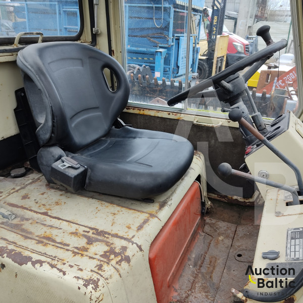 Nissan EF02A 25U