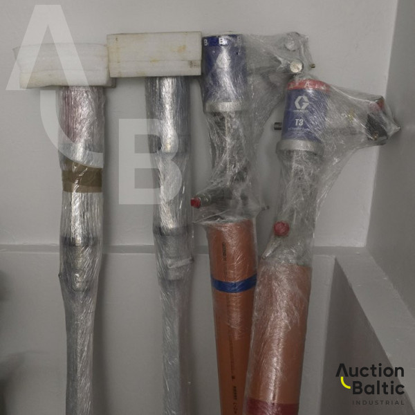Polyurethane foam spraying machine