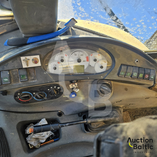 New Holland B115-4PS