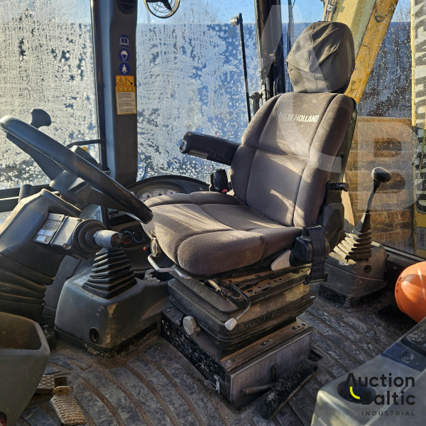 New Holland B115-4PS