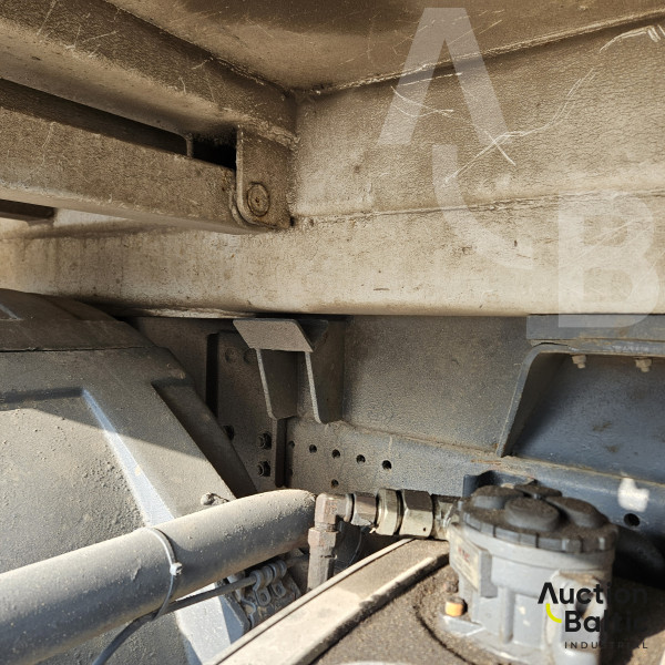 Iveco MP 440 E44