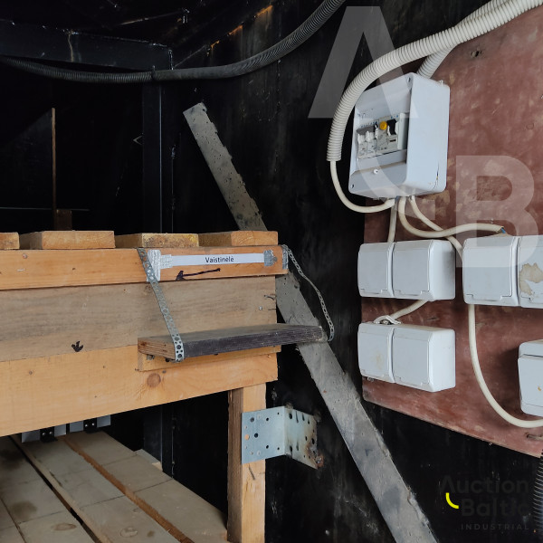 Construction container