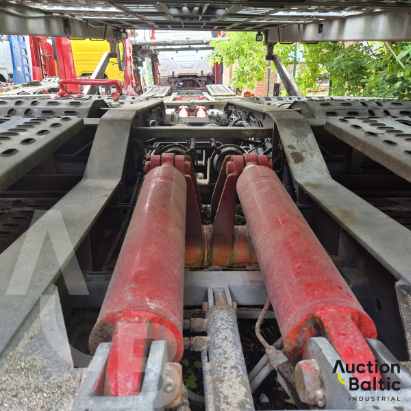 Mercedes-Benz Actros 1845 + KAESSBOHRER APT 012