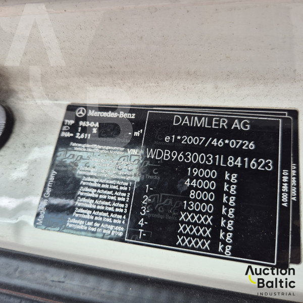 Mercedes-Benz Actros 1845 + KAESSBOHRER APT 012