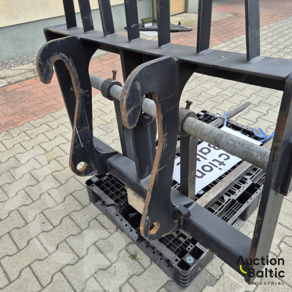 Forks with Carriage