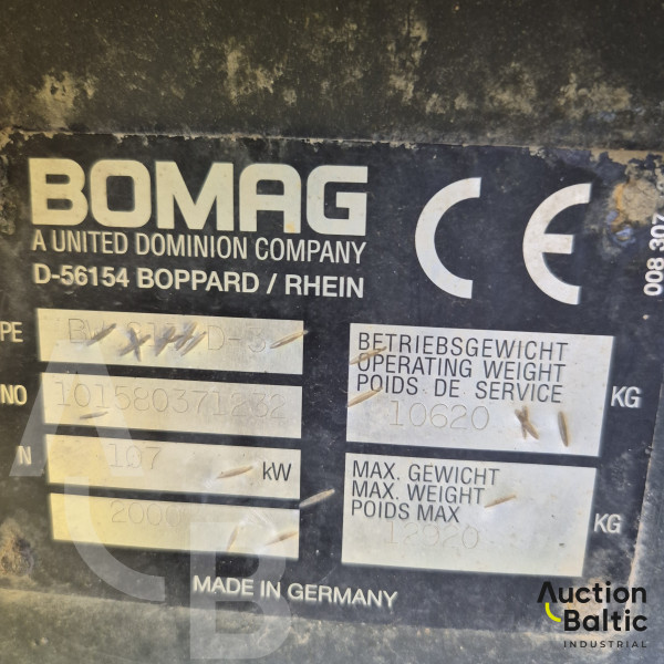 Bomag BW 211 D