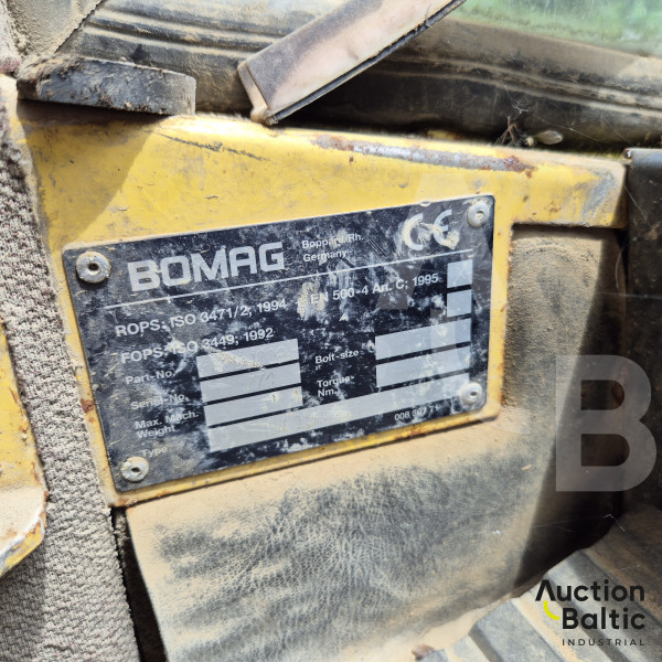 Bomag BW 211 D