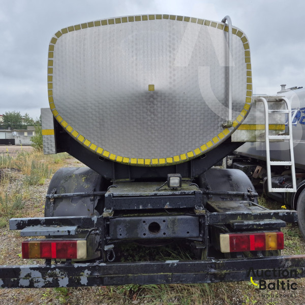 DAF with tank