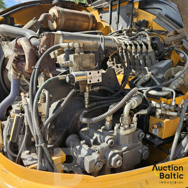 JCB 8085