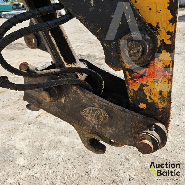 JCB 8085