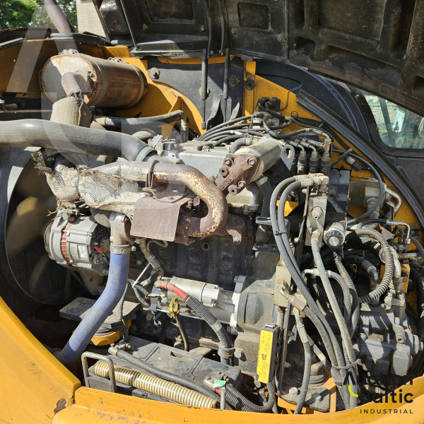 JCB 8085