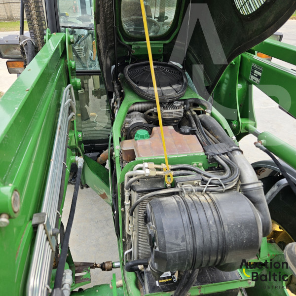 John Deere 5100 R