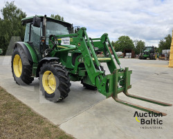 John Deere 5100 R