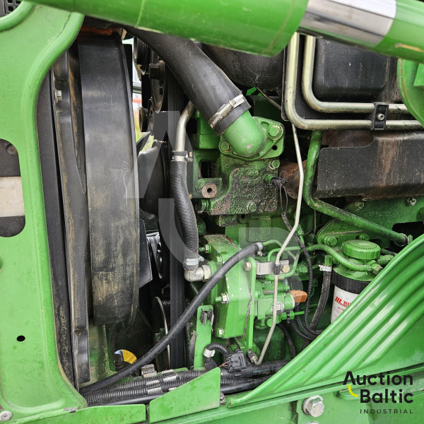 John Deere 5100 R