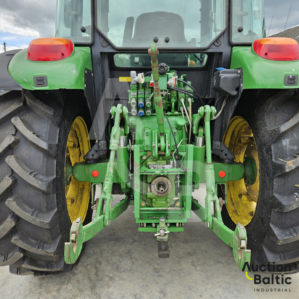 John Deere 5100 R