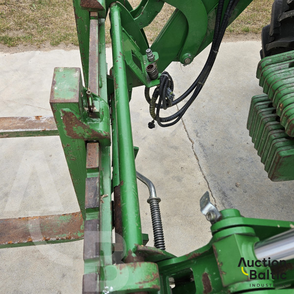 John Deere 5100 R