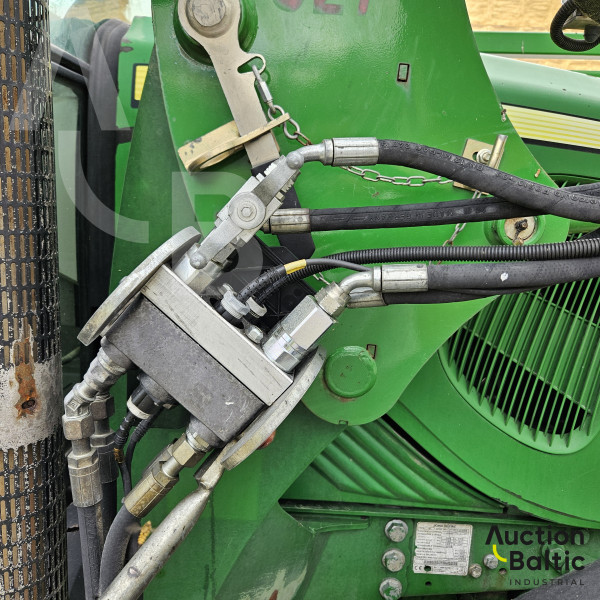 John Deere 5100 R