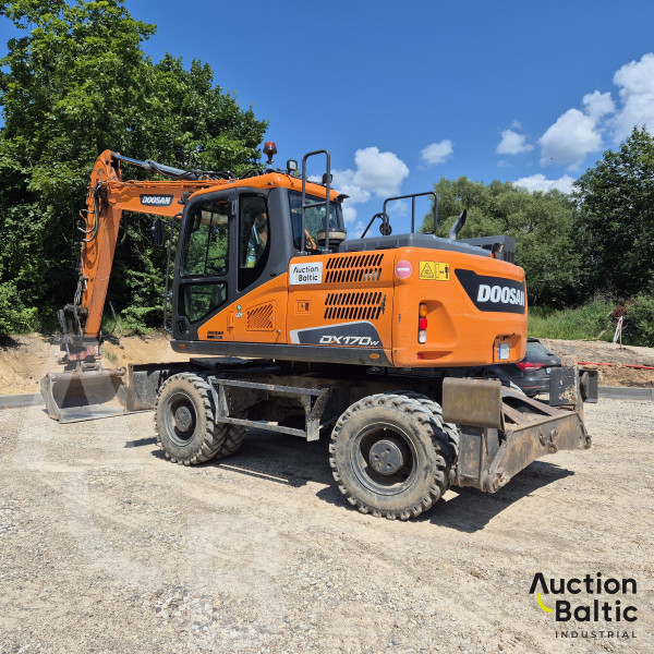 Doosan DX 170 W-5