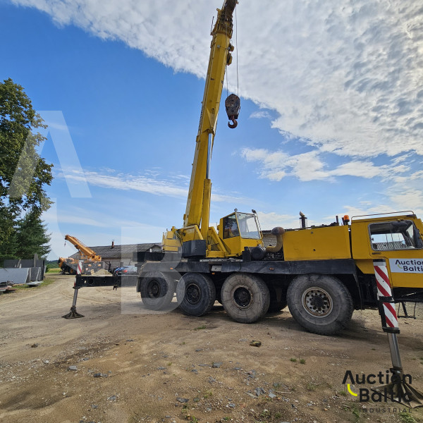 Liebherr LTM 1060