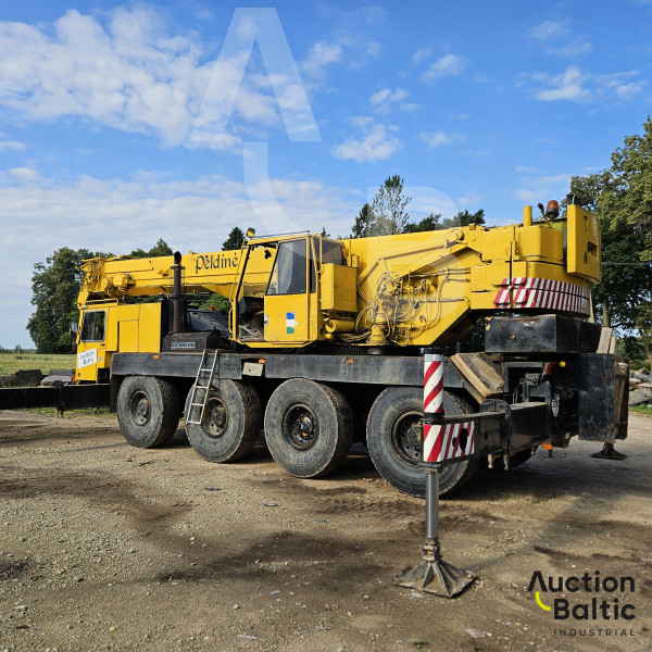 Liebherr LTM 1060