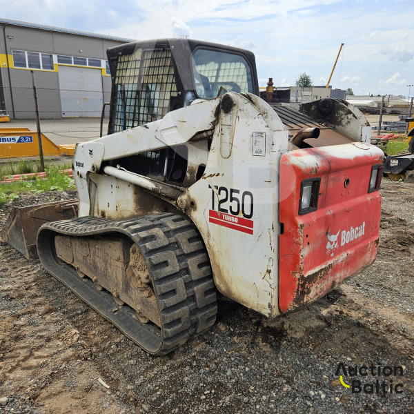 Bobcat T 250