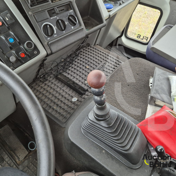 Volvo FL6 with milk tank