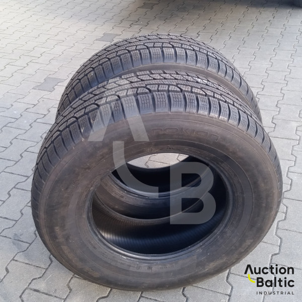 Nokian 265/70R17