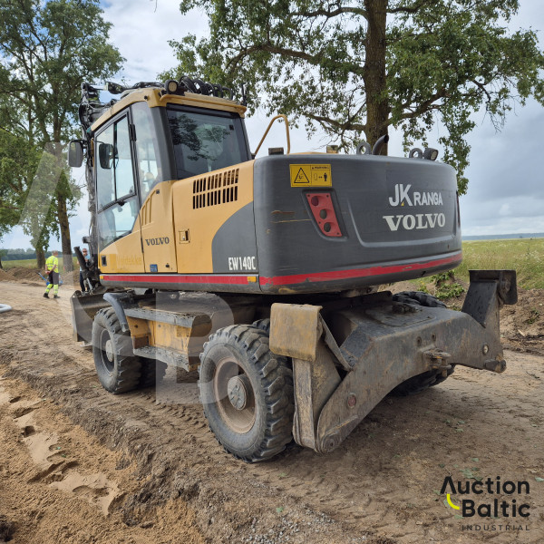 Volvo EW 140 C