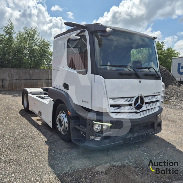 Mercedes-Benz Actros 1843