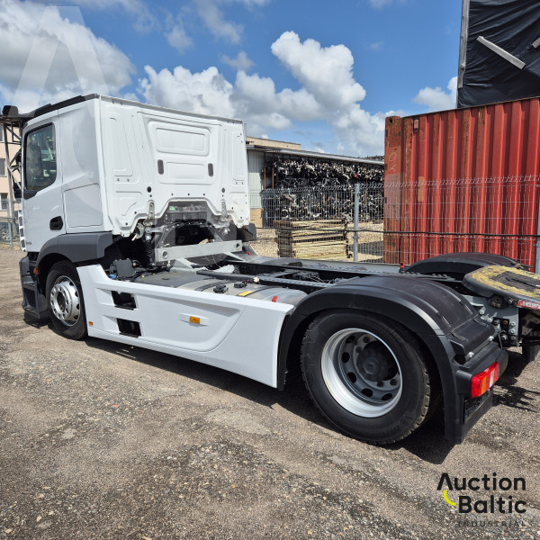 Mercedes-Benz Actros 1843