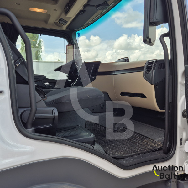 Mercedes-Benz Actros 1843