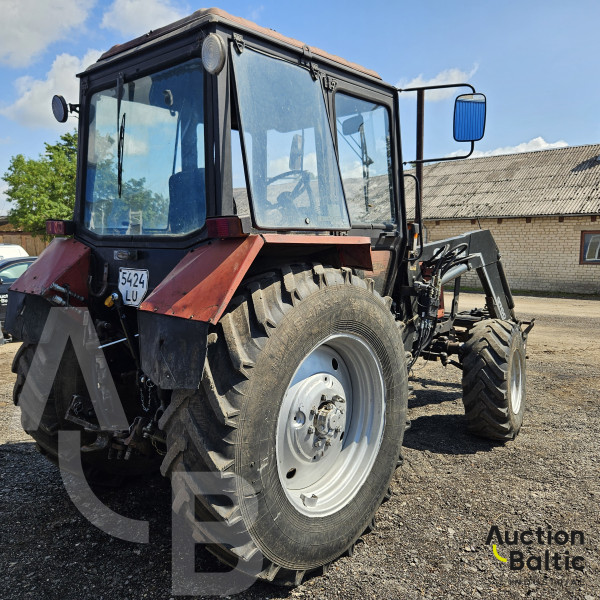 Belarus MTZ 952 +  Quicke Q760